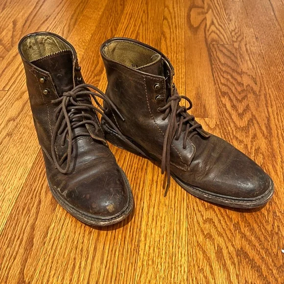 Frye poshmark shop